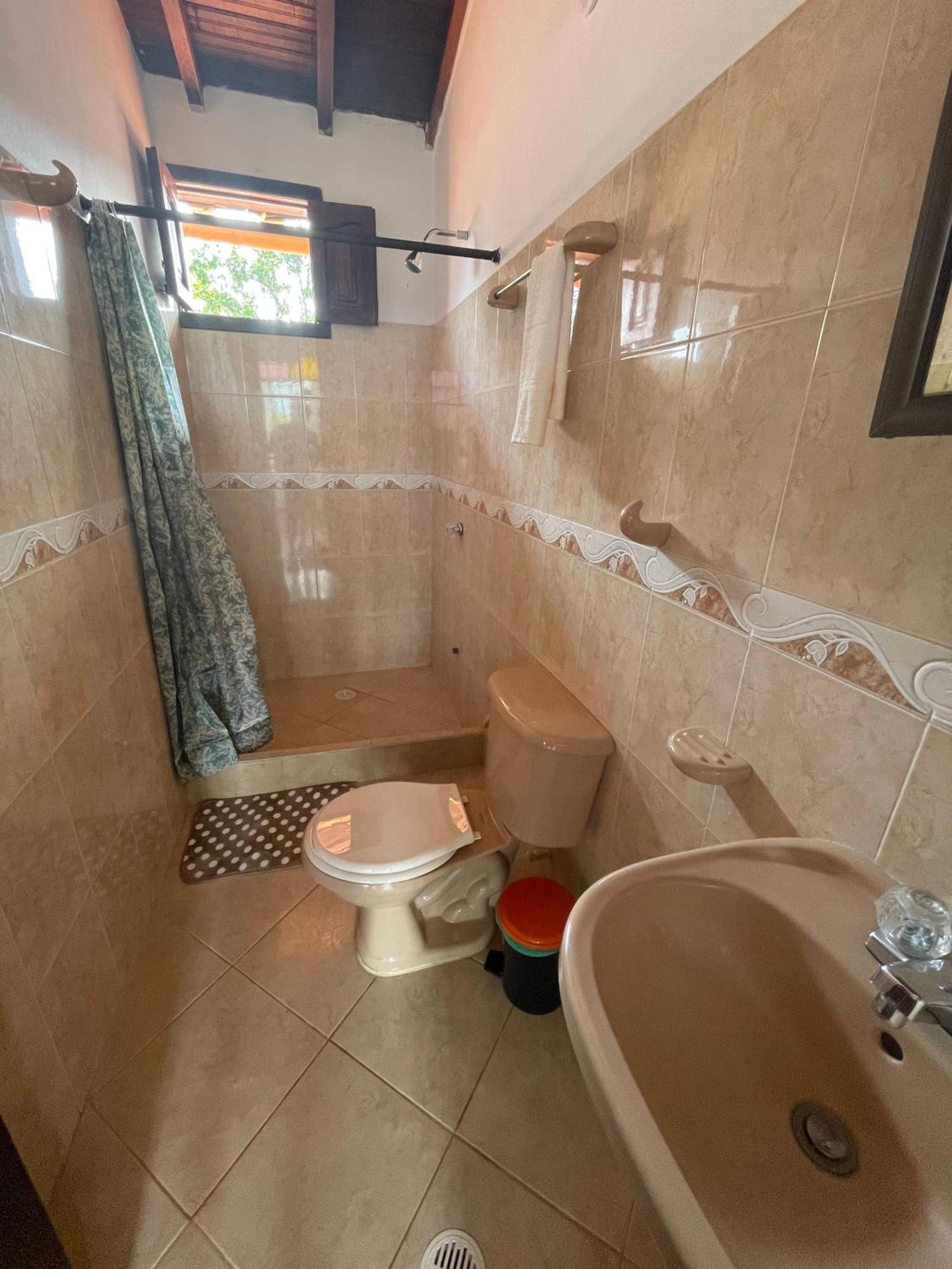 Hostel La Hormiga Баричара Экстерьер фото