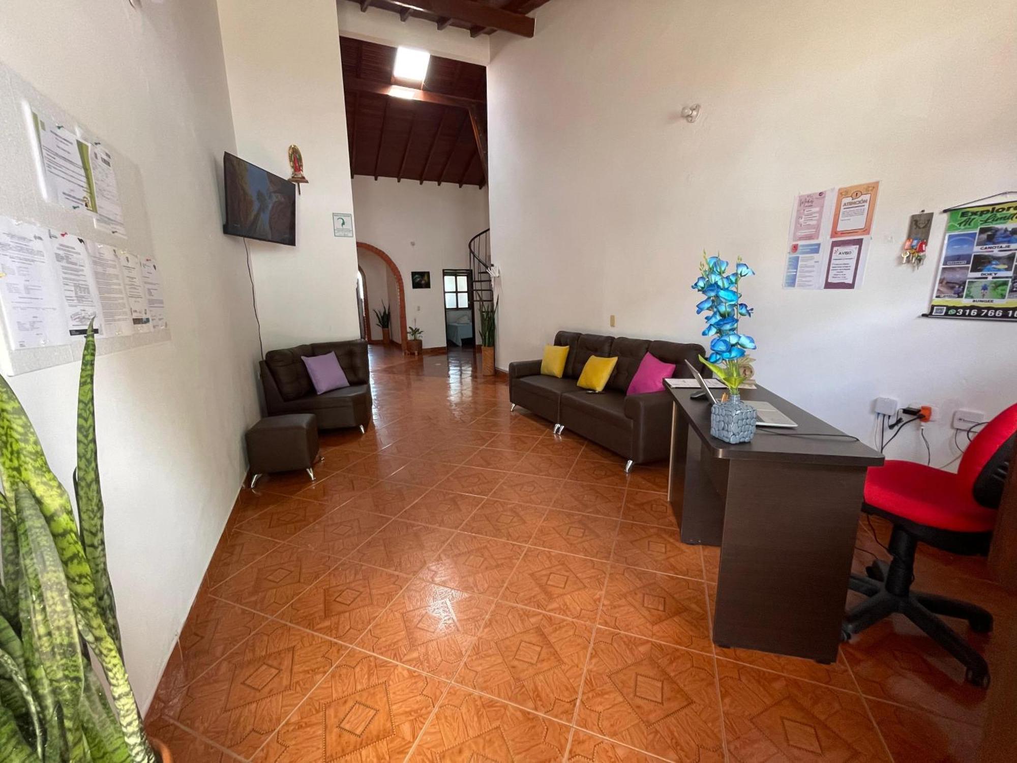 Hostel La Hormiga Баричара Экстерьер фото